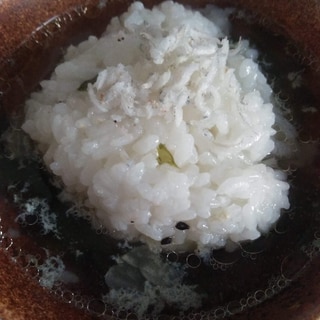 わかめご飯おにぎりの中華スープ